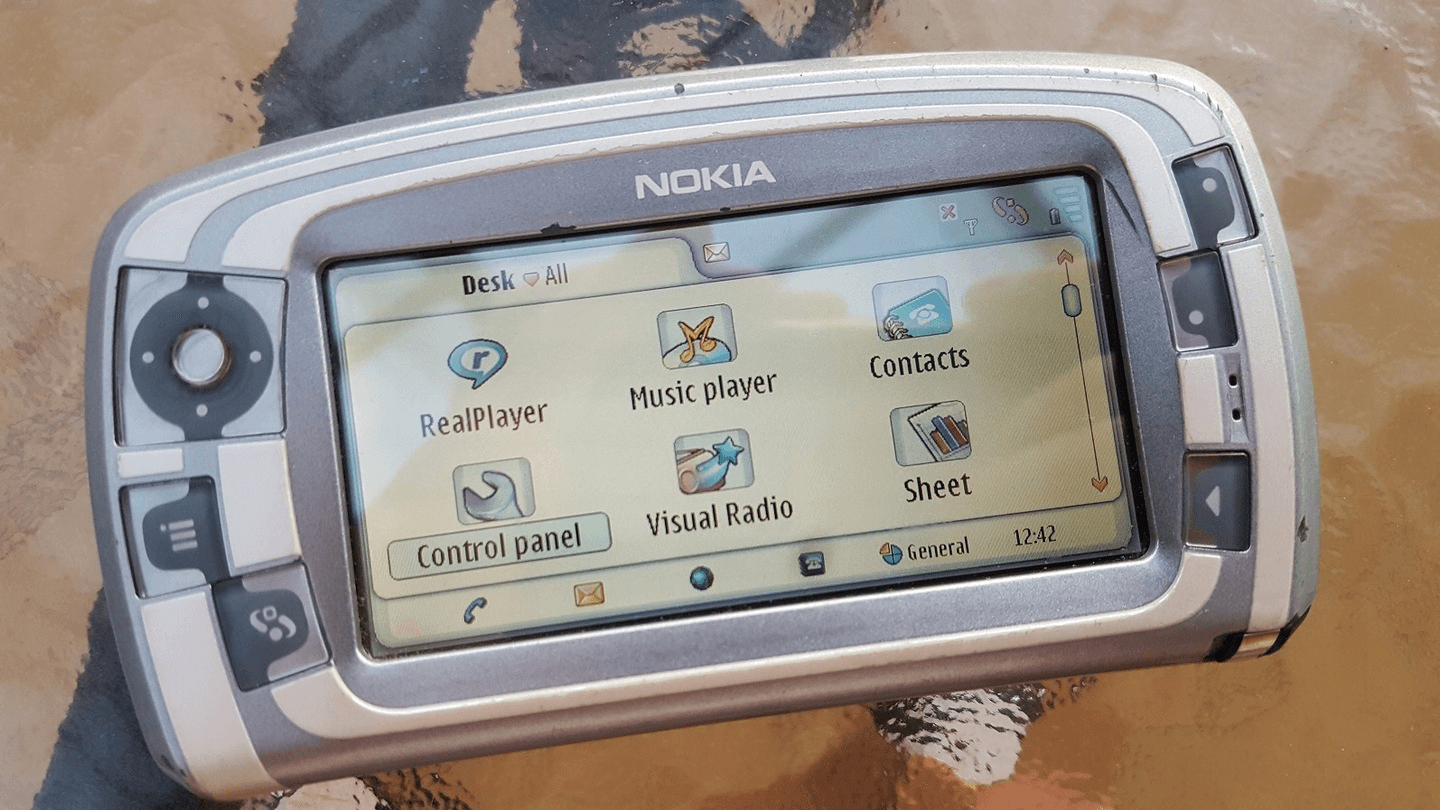 Nokia 7710